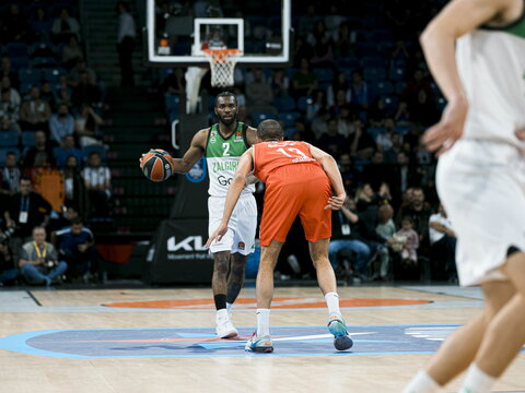 Eurolyga: „Anadolu Efes“ – „Žalgiris“