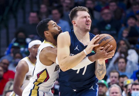 „Pelicans“ – „Mavericks“