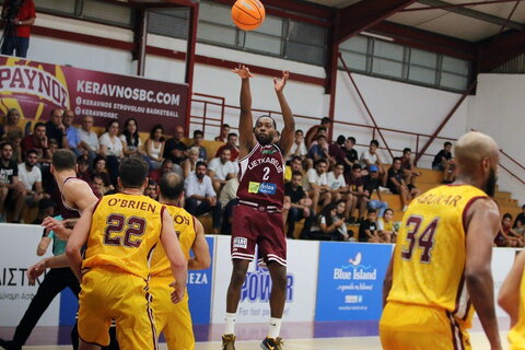 Brownas