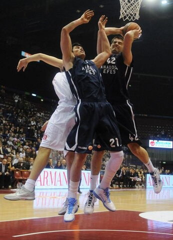 "Emporio Armani" - "Anadolu Efes"