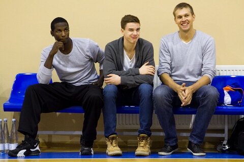Davisas, Pumputis, Kuzminskas