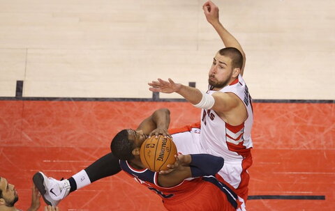 NBA: „Raptors“ – „Wizards“