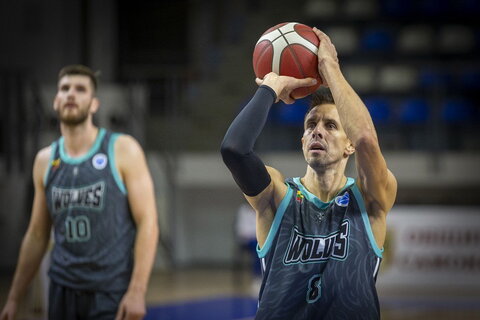 „Wolves“ – „Rilski Sportist“