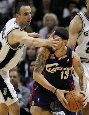 M.Ginobili gynyba prieš D.Westą