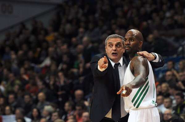 Curry ir Pedoulakis