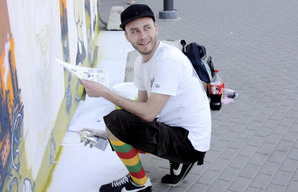 Graffiti piešinyje K. Kemzūra virto mafijos šeimos galva