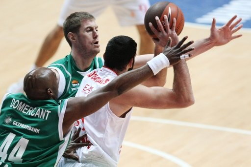 Bourousis ieško komandos draugų
