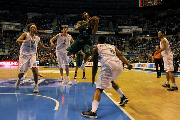 Rowlando skrydis