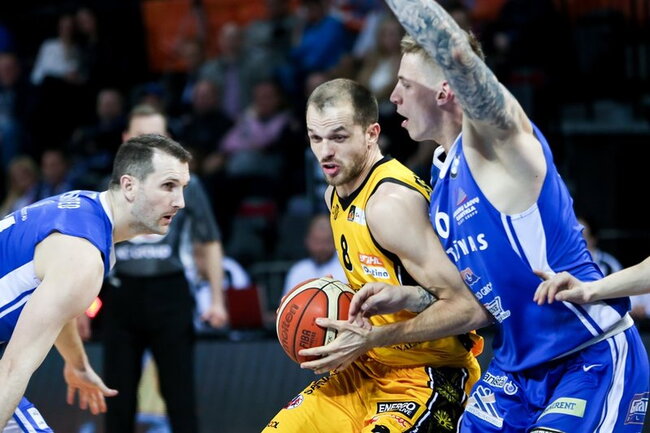 Leonavičius