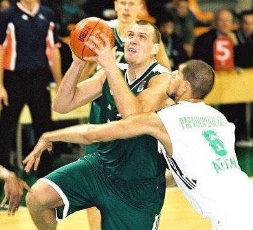 Einikis