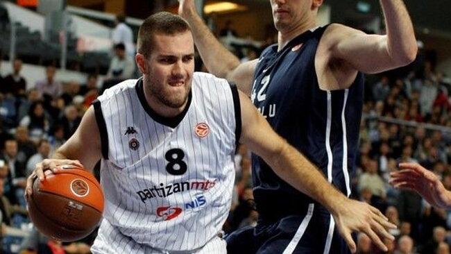 M.Raduljica debiutuos NBA čempionate (Scanpix)