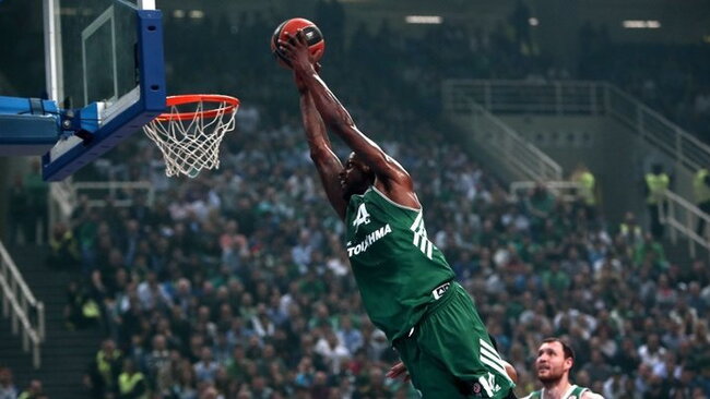 „Panathinaikos“ išlygino serijos rezultatą (Scanpix nuotr.)