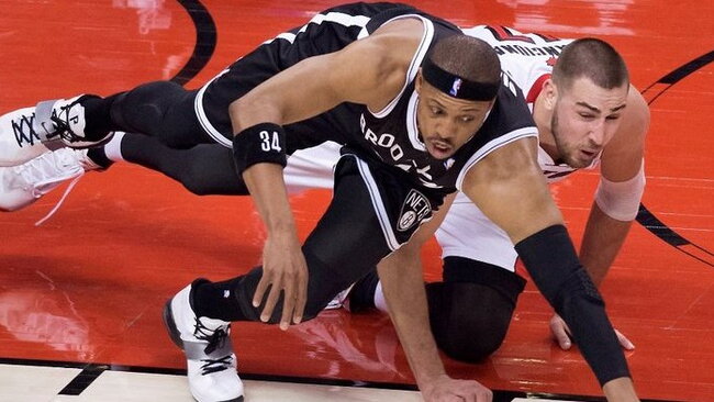 J.Valančiūnui NBA atkrintamosios varžybos prasidėjo nesėkmingai (Scanpix)