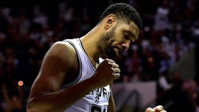 T.Duncanas palyginus su kitomis NBA žvaigždėmis uždirba labai nedaug (Scanpix)