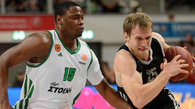 A.Gavelas „Brose Baskets“ gretose buvo rezultatyviausias (Scanpix)