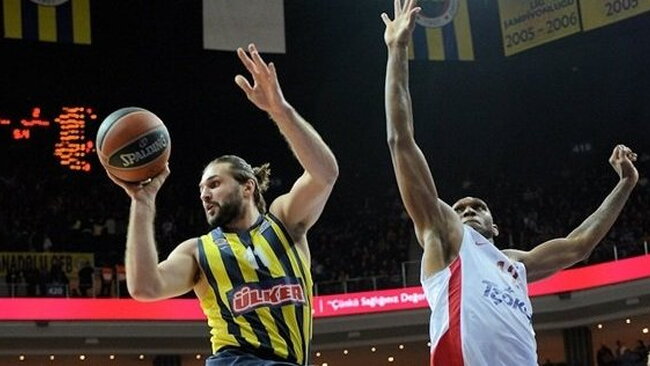 L.Kleiza prie pergalės prisidėjo kukliai (Euroleague.net nuotr.)
