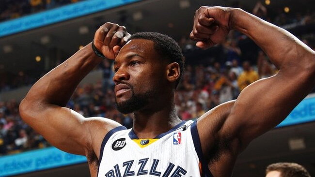 NBA trenerių manymu T.Allenas yra bene geriausias gynybos specialistas (Scanpix)