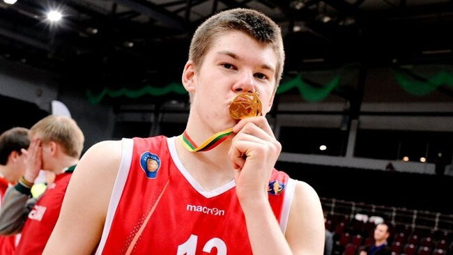 R.Giedraitis džiaugėsi apdovanojimais (Fotodiena.lt.)
