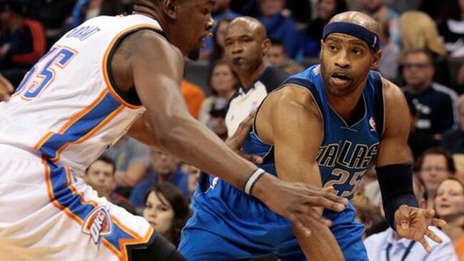 V.Carteris privalės praleisti vieną NBA mačą (Scanpix)