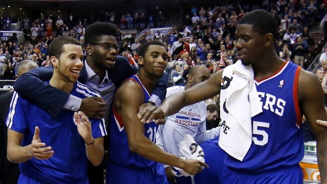 „76ers“ krepšininkai džiaugėsi nutraukę gėdingą seriją (Scanpix nuotr.)