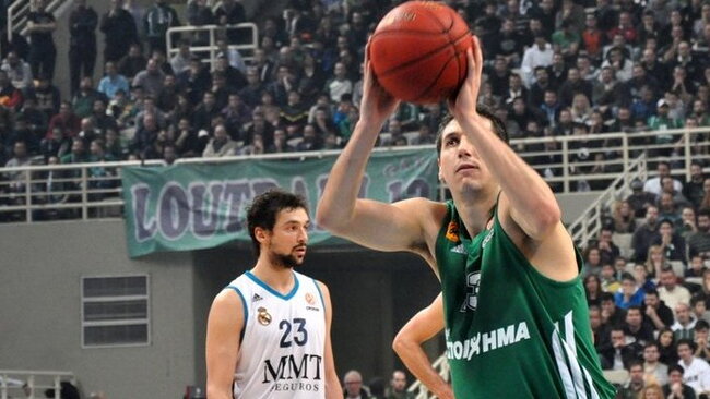 Mače prieš „Žalgirį“ D.Diamantidis iš viso atliko 10 rezultatyvių perdavimų (Krepsinis.net nuotr.)