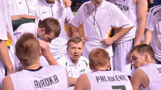 T.Pačėso darbas su jaunimo paliko gerą įspūdį (FibaEurope.com nuotr.)