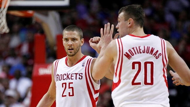 D.Motiejūnas sužaidė rezultatyviausias karjeros NBA lygoje rungtynes (Scanpix)