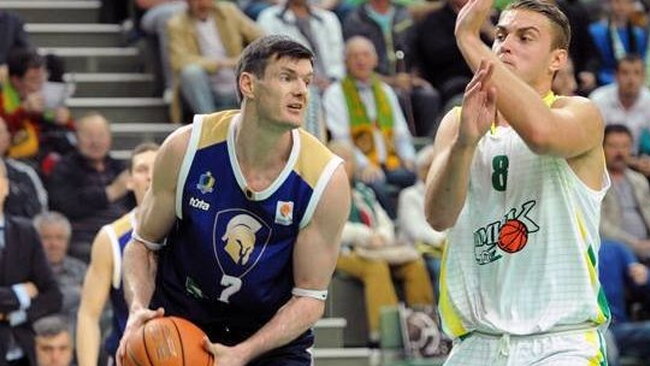 D.Lavrinovičius pelnė 20 taškų