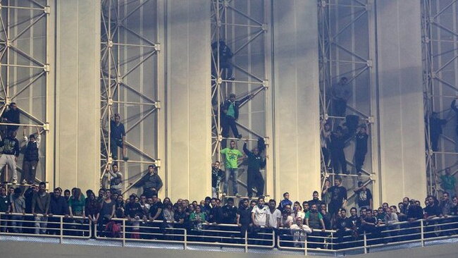 „Panathinaikos“ sirgaliai rungtynes stebėjo įsitaisę įvairiausiose arenos vietose (Scanpix)
