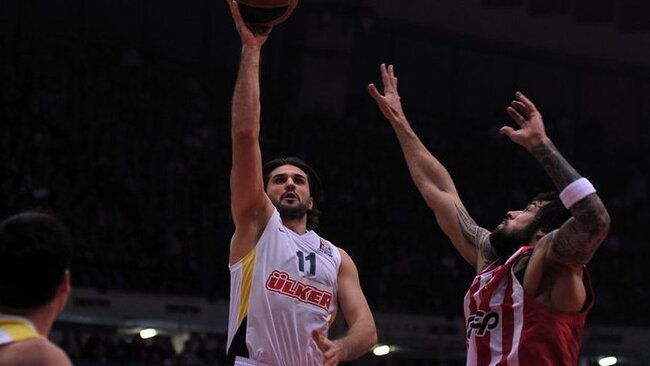 L.Kleiza pataikė 5 tritaškius iš 6 (Scanpix nuotr.)