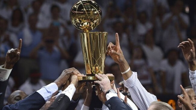 NBA čempionų taurė – „Heat“ rankose (Scanpix nuotr.)