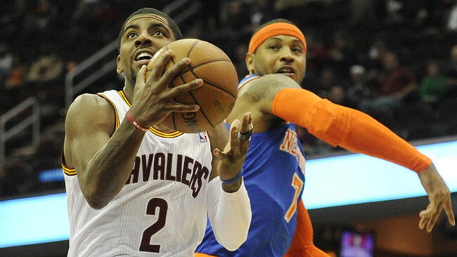 K.Irvingo vedami „Cavaliers“ už nugaros paliko „Knicks“ su C.Anthony priešakyje (Scanpix)