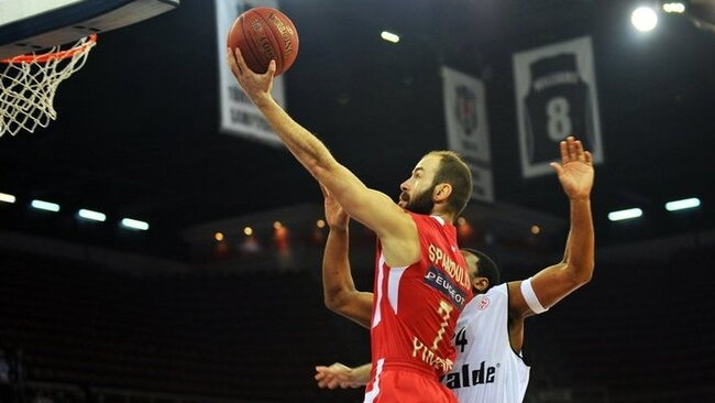 V.Spanoulis pasižymėjo dvigubu dubliu (Scanpix)