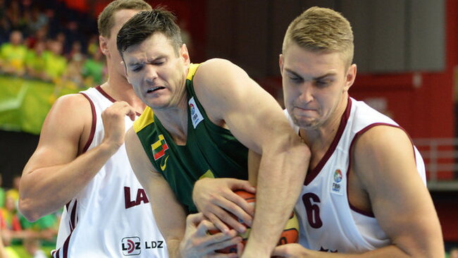 Krepšininkas pelnė 9 taškus (Fotodiena.lt nuotr.)