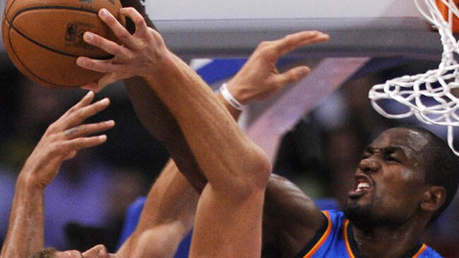 S.Ibaka nusrendė prsidėti prie labdaringos veiklos (Scanpix)