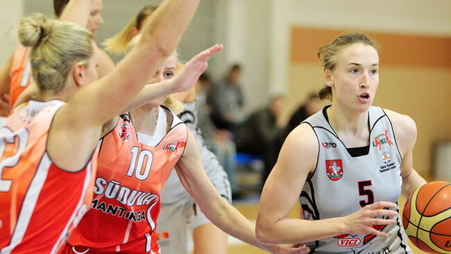 M.Kvederavičiūtė pelnė 17 taškų (Foto: Augustas Didžgalvis)