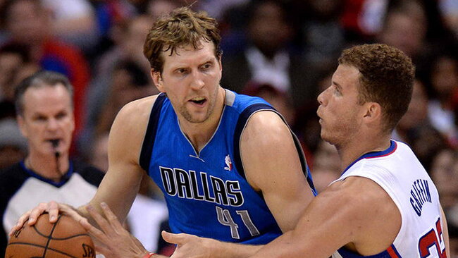 Aikštėje vyko atkakli kova tarp D.Nowitzki ir B.Griffino (Scanpix)