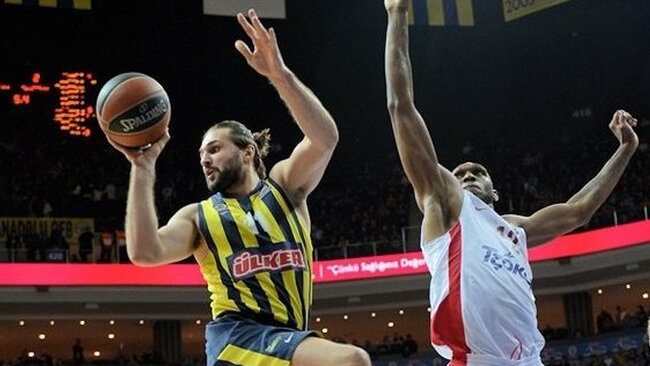L.Kleiza artimiausiu metu pasirašys sutartį su „Emporio Armani“ (Euroleague.net)