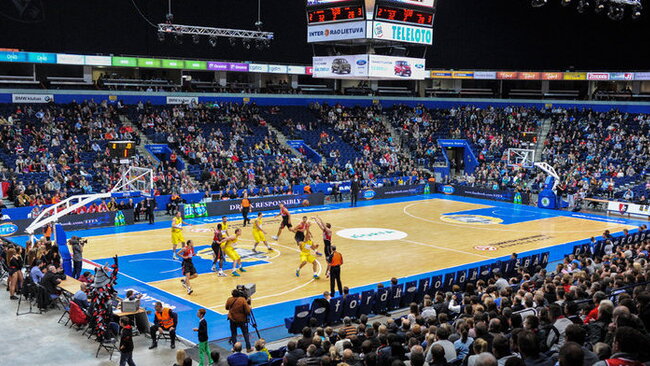 Vieningosios lygos rungtynių metu arena būdavo užpildoma 31 procentu (Fotodiena.lt)