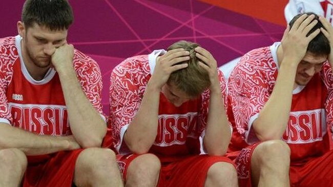 Rusai bandys prasibrauti į čempionatą (Scanpix nuotr.)