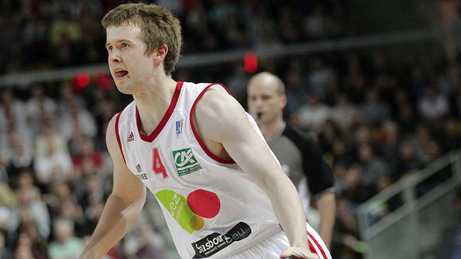 J.Shurna pasižymi taiklia ranka – tritaškius jis meta 48 proc. taiklumu (Scanpix)