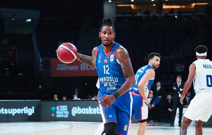 W.Clyburnas surinko 16 taškų