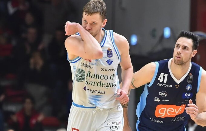E.Bendžius dažnai atakavo iš toli