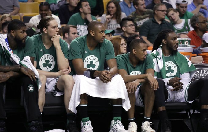 „Celtics“ klubo gerbėjai sukūrė kuriozinę situaciją (Scanpix nuotr.)