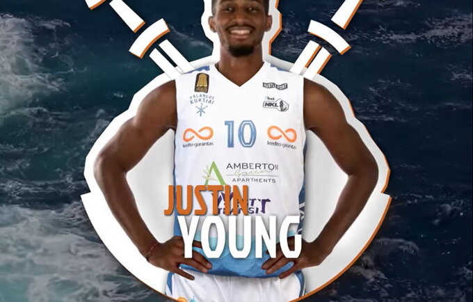 J.Youngas bandys įsitvirtinti Palangos klube
