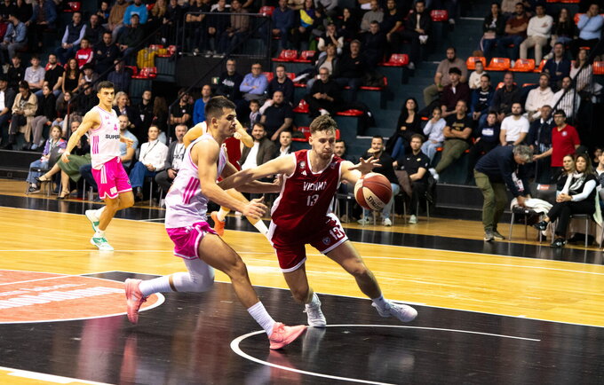 S.Jarumbauskas įmetė 10 taškų