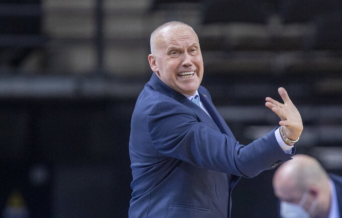R.Kurtinaitis vienas nedaugelio trenerių, šiemet netekusių darbo (BNS nuotr.)