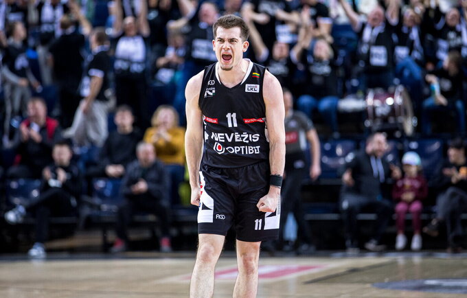 J.Girardas grįžo į Lietuvą (Foto: Rokas Lukoševičius)