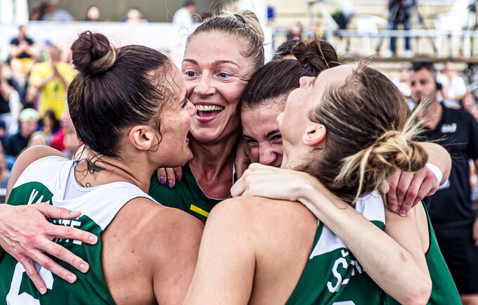 Lietuvės triumfuoja (FIBA nuotr.)