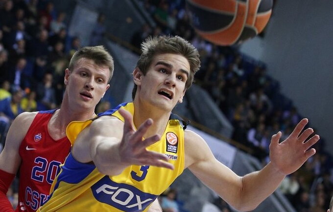 D.Benderis dalyvaus naujokų biržoje (Scanpix)